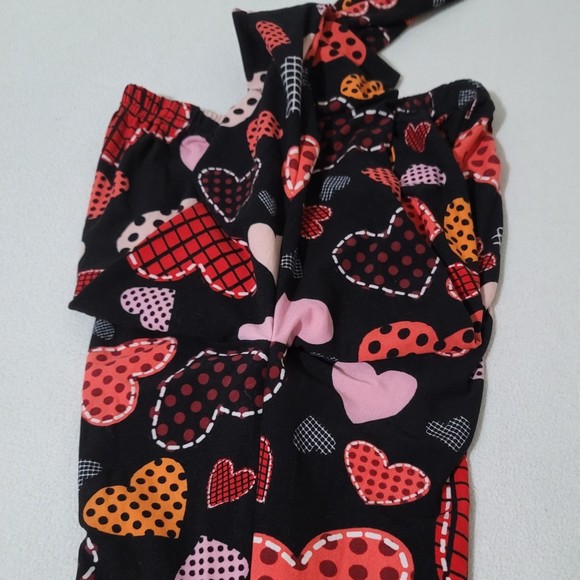 OS Leggings Heart Polka dot Valentines NWOT black red pink - Picture 6 of 10